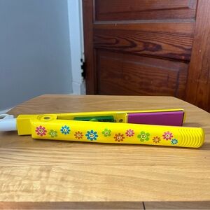 HOT TOOLS LIMITED EDITION PINK CERAMIC YELLOW FLAT IRON DAISY BEES